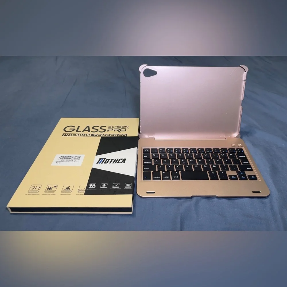 IPAD MINI 6 ROSE GOLD KEYBOARD CASE WITH 1-MOTHCA MATTE SCREEN PROTECTOR
